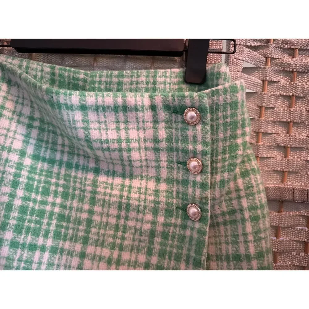 FOREVER 21 Plaid Tweed Skort Women's Green White M Asymmetrical Wrap Style
